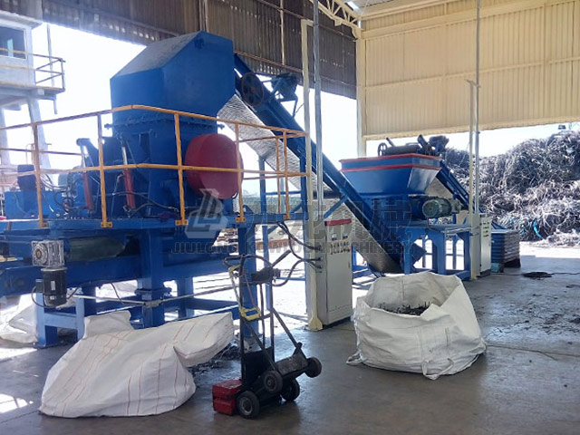 墨西哥電纜回收線(xiàn)現(xiàn)場(chǎng)